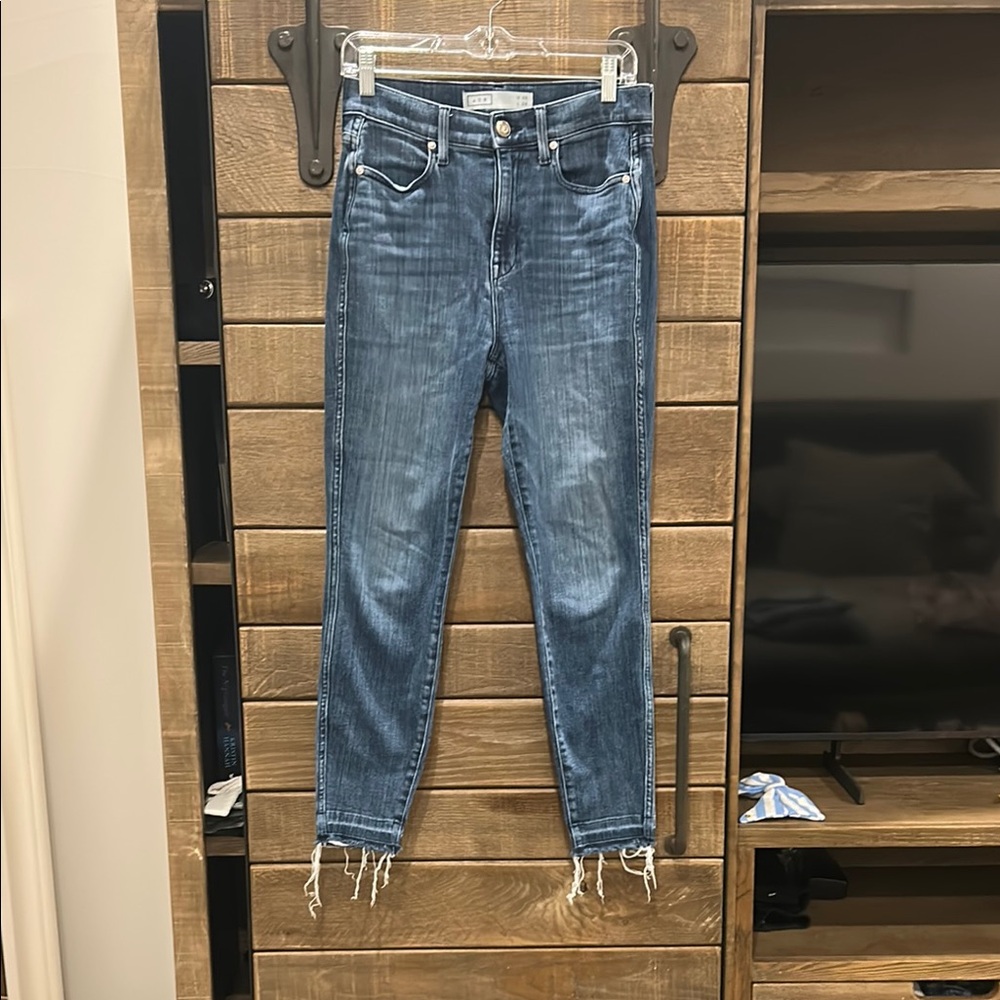AYR skinny Women's Blue Jeans with Frayed Hem
